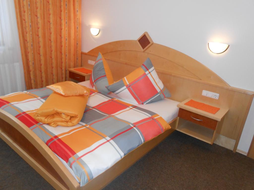 Apart Zangerle Kappl  Szoba fotó